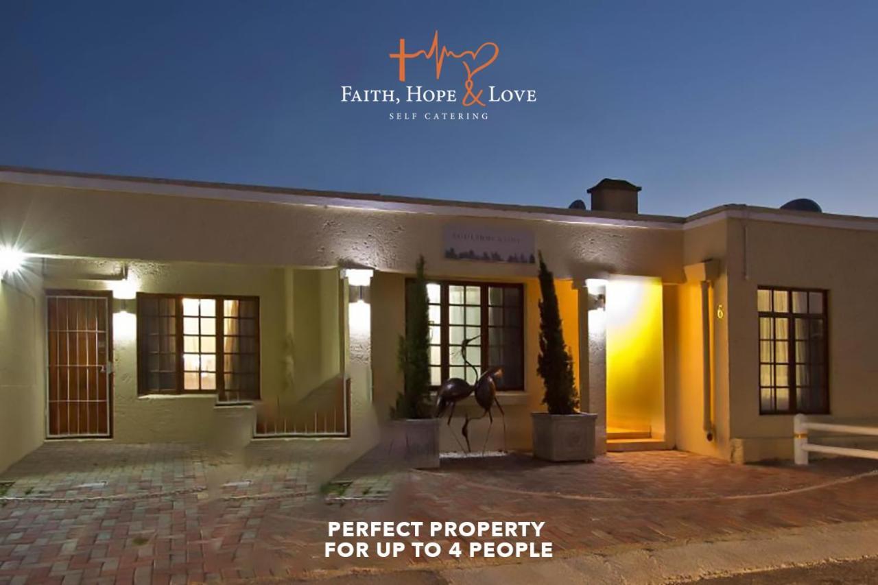 Faith, Hope & Love Self Catering Порт-Элизабет Экстерьер фото